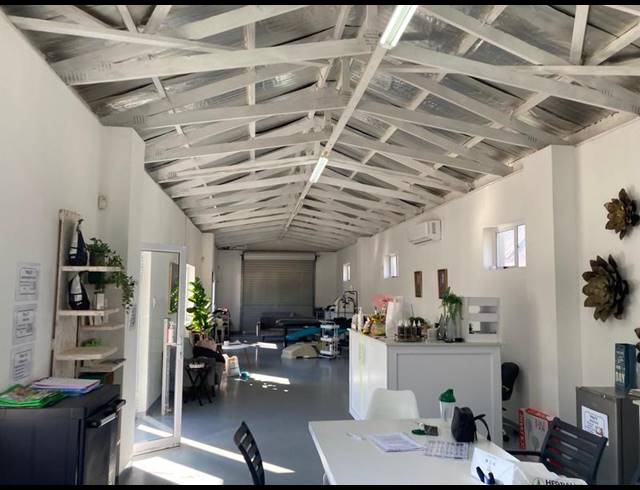 BUSINESS PROPERTY TO RENT IN WALMER